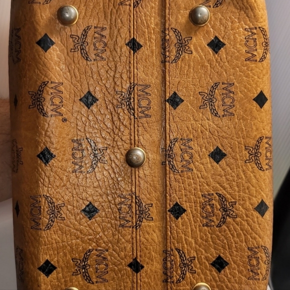 AUTHENTIC MCM MUNCHEN MONOGRAM LEATHER HANDBAG - Picture 6 of 14